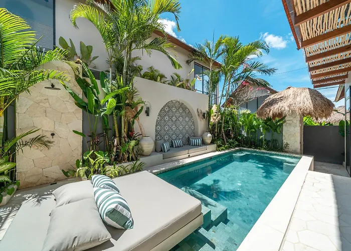 Villa Yuko, Tropical Bliss 2br Villa, Short Stroll To
