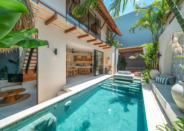 Yuko, Tropical Bliss 2br Villa, Short Stroll To Villa *