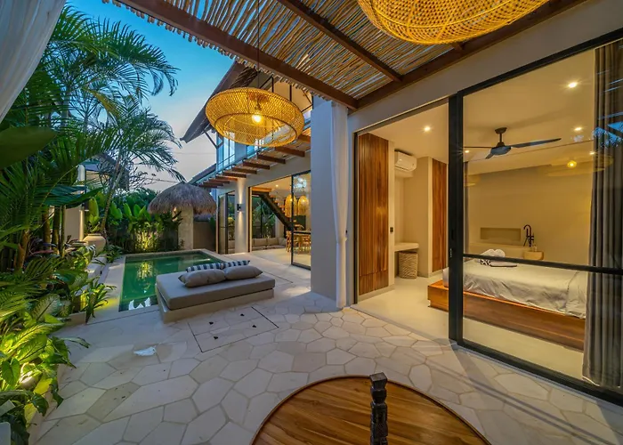 Yuko, Tropical Bliss 2br Villa, Short Stroll To Villa Canggu (Bali)