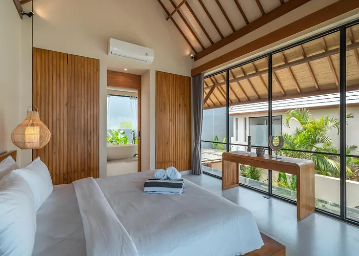 Yuko, Tropical Bliss 2br Villa, Short Stroll To *