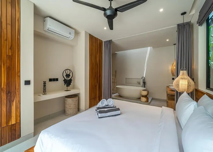 Yuko, Tropical Bliss 2br Villa, Short Stroll To *