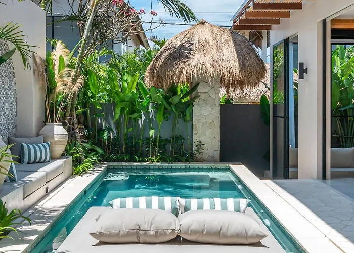 Villa Yuko, Tropical Bliss 2br Villa, Short Stroll To