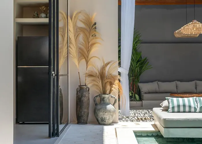 Villa Yuko, Tropical Bliss 2br Villa, Short Stroll To Canggu (Bali)
