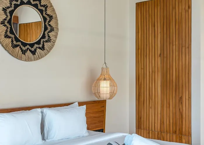Yuko, Tropical Bliss 2br Villa, Short Stroll To Villa *
